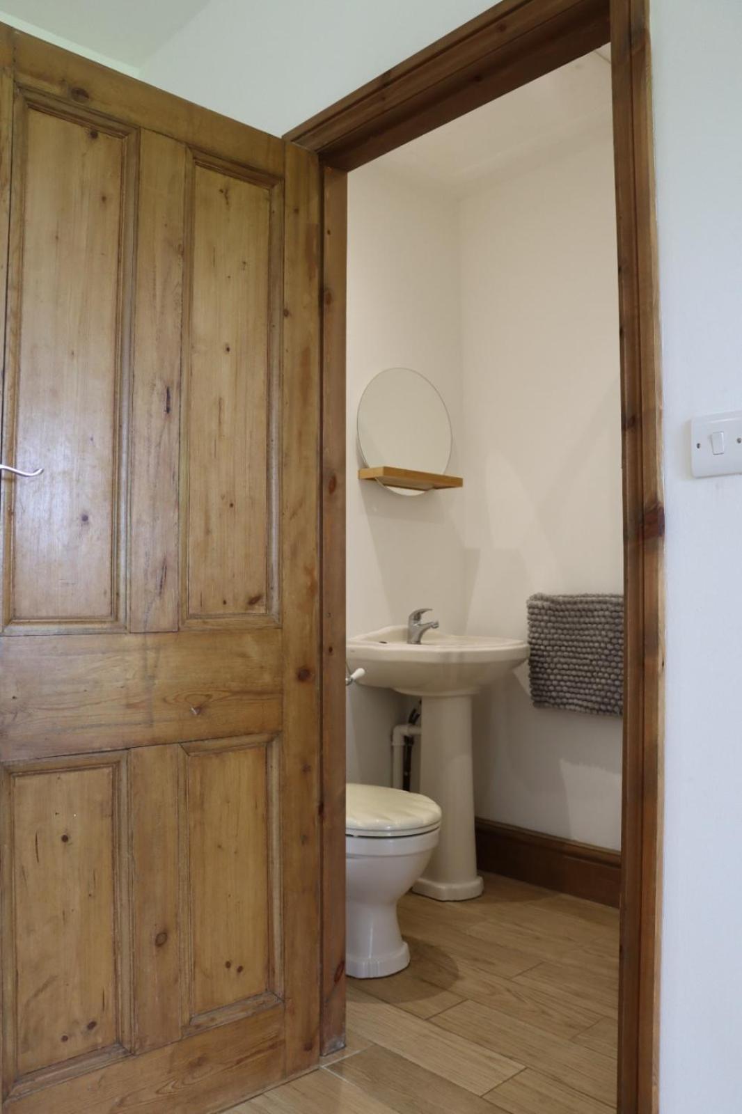 Malthouse Farm Cottage Studio Dilhorne 外观 照片