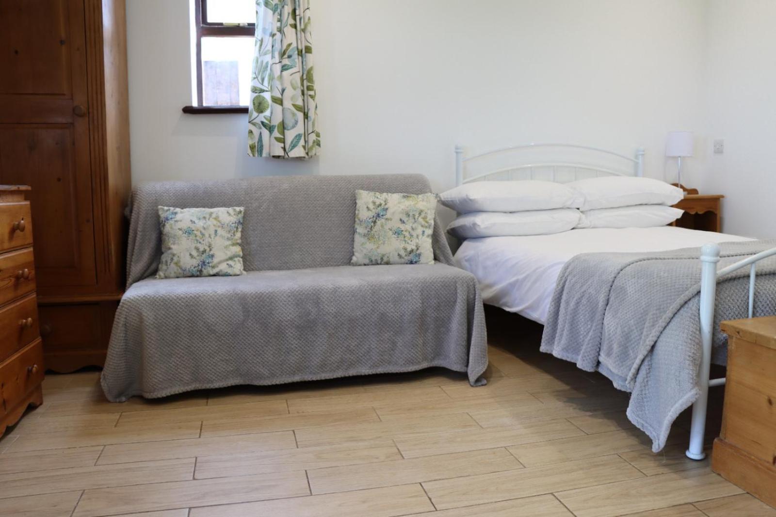 Malthouse Farm Cottage Studio Dilhorne 外观 照片